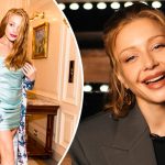 «Ваша красота поджигает все вокруг!»: 39-летняя Тина Кароль произвела настоящий фурор в коротком мини 18 «Ваша красота поджигает все вокруг!»: 39-летняя Тина Кароль произвела настоящий фурор в коротком мини