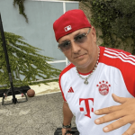 «Жду»: Потап впервые отреагировал на критику за бегство из Украины 18 «Жду»: Потап впервые отреагировал на критику за бегство из Украины