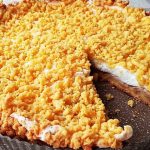 Яблочный пирог из 90-х: ностальгия и вкус детства в одном рецепте