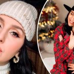 Джамала вместе с тремя сыновьями покорила сеть праздничным фотосетом в стильном family look 14 Джамала вместе с тремя сыновьями покорила сеть праздничным фотосетом в стильном family look