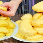 Вареники с творогом «700»: пышное тесто без дрожжей, яиц и масла – рецепт, который удивляет 14 Вареники «700»: пышное тесто без дрожжей, яиц и масла – рецепт, который удивляет