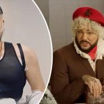 "Ещё бы будёновку надел!" - Филипп Киркоров под руку с новой пассией вышел в свет весь в советской символике 17 Филипп Киркоров