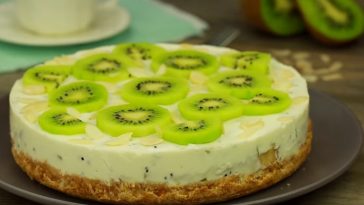 Потрясающий торт с бананами и киви – без выпечки: легкий, вкусный и полезный десерт