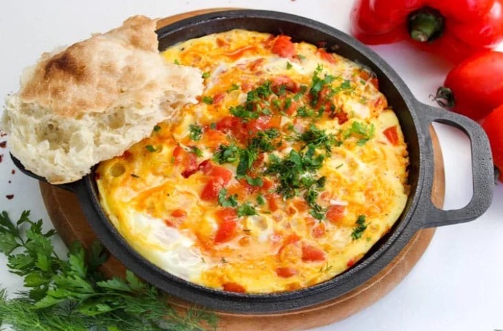 Турецкий пышный омлет за 5 минут: секрет хозяйки, который покорит всех! 🥚🍳 7 Турецкий пышный омлет за 5 минут: секрет хозяйки, который покорит всех! 🥚🍳