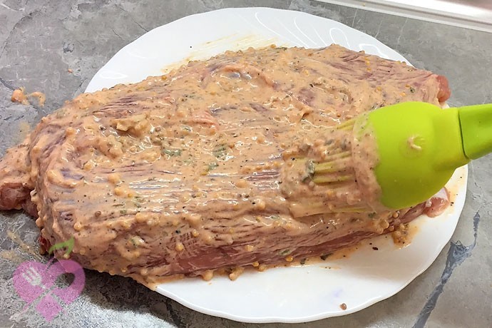Домашняя буженина из свинины и говядины в духовке: сочная, ароматная, праздничная