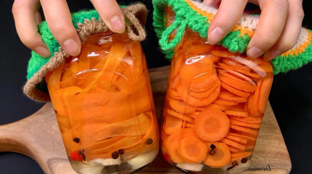 Спасаю остатки моркови из подвала: мариную без стерилизации – готовый салат, гарнир и закуска в одной банке!