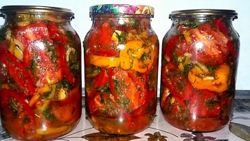 Лучший зимний салат: помидоры половинками «Пальчики оближешь»