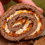 Вкусный печеночный рулет с начинкой: просто, сытно и из доступных продуктов 13 Вкусный печеночный рулет с начинкой: просто, сытно и из доступных продуктов