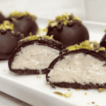 Низкокалорийный десерт без сахара и шоколада — простой и полезный рецепт домашних конфет 11 Низкокалорийный десерт без сахара и шоколада — простой и полезный рецепт домашних конфет