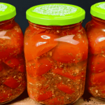 Помидоры "Малышка Хрен" на зиму — открываешь одну банку, за ней сразу вторая!