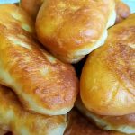 Сочные и вкусные мясные пирожки из воздушного теста: домашняя классика, которая всегда в моде