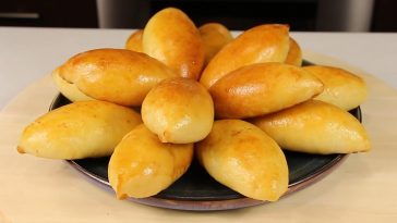 Домашние пирожки с яйцом и зеленью на кефирном тесте — вкус, который ждут