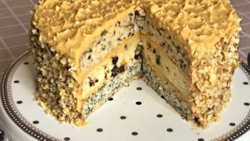 Торт Женская прихоть на 3 коржах: маковый, ореховый и с черносливом — настоящее наслаждение вкусом