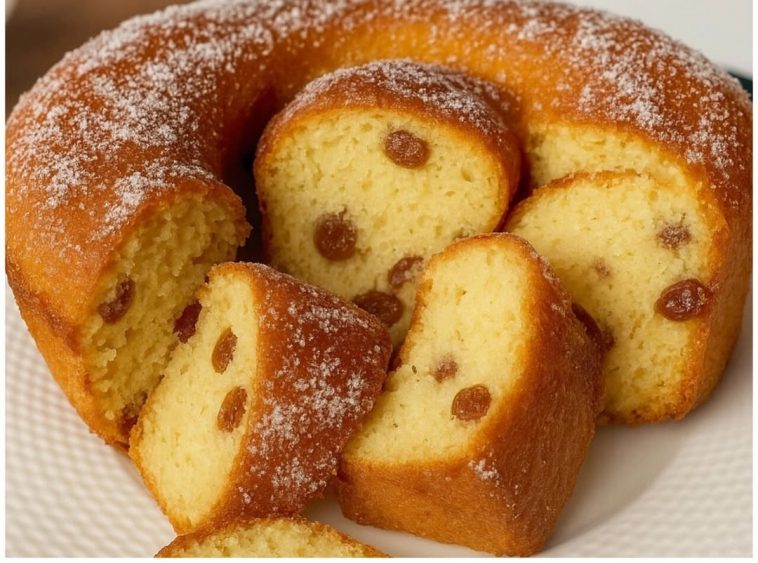 Нежный десерт с яблоками, изюмом и карамелью — вкус, к которому хочется возвращаться снова и снова