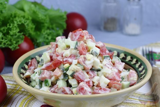 Свежий салат из огурцов и яиц: лёгкий, полезный и невероятно вкусный вариант для любого случая!