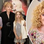 Примадонна в сиянии: Алла Пугачева и её очаровательные близнецы на Кипре 13 Алла Пугачева