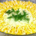 Очень вкусный салат «Белая ночь» — многослойная нежность с печенью