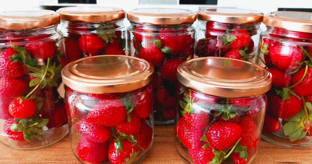 Как я храню клубнику свежей 2 года — мой зимний рецепт с советами!