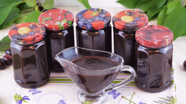 Пикантный соус из черешни или вишни к мясу: восхитительная заготовка на зиму