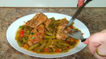 Тушёное мясо с овощами: простой рецепт, который удивит своим вкусом