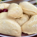 Воздушные вареники с вишней на пару — нежность и уют на тарелке 12 Воздушные вареники с вишней на пару — нежность и уют на тарелке