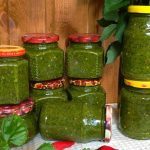 Настоящая ароматная и полезная зелёная аджика по-абхазски — очень простой рецепт без варки и стерилизации. 19 Настоящая ароматная и полезная зелёная аджика по-абхазски — очень простой рецепт без варки и стерилизации.