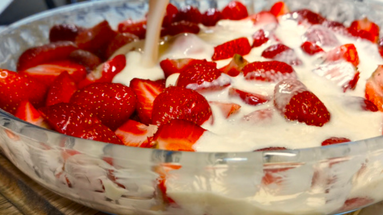 Клубничное «Чудо» – десерт, которому нет равных!