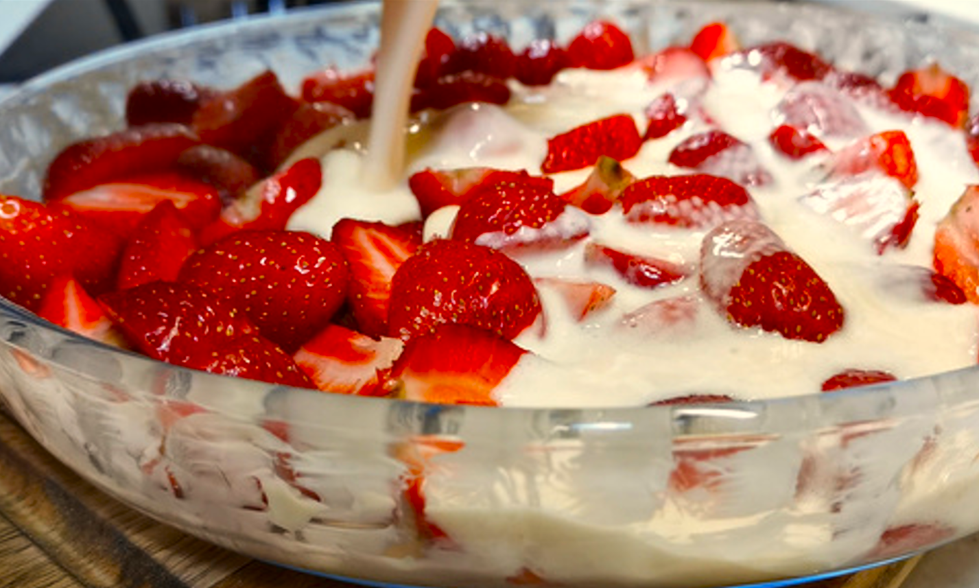 Клубничное «Чудо» – десерт, которому нет равных!