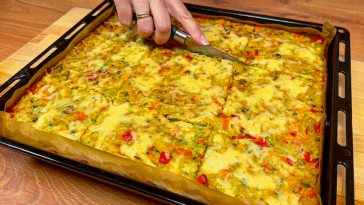 Я просто натираю кабачки и картофель — и запекаю в духовке! Этот простой рецепт вас приятно удивит.
