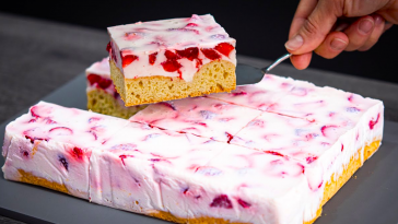 Клубничный торт со сметаной: готовлю по просьбам друзей!