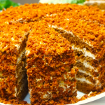 Торт «Медовый Пух» без раскатывания коржей — воздушный, вкусный и лёгкий в приготовлении 18 Торт «Медовый Пух» без раскатывания коржей — воздушный, вкусный и лёгкий в приготовлении