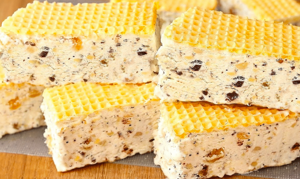 Новинка! Мороженое «Каприз»: вкуснее любого ресторанного десерта! Домашний пломбир, который покоряет с первого кусочка