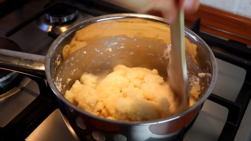 Польский торт, который тает во рту: бюджетный десерт с изысканным вкусом