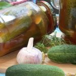 Маринованные огурцы с кетчупом чили на зиму — пикантная закуска, которую обожают все! 15 Маринованные огурцы с кетчупом чили на зиму — пикантная закуска, которую обожают все!