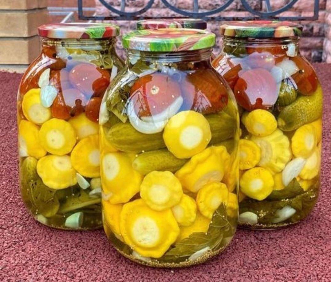 Маринованное овощное ассорти на зиму: ярко, хрустяще и невероятно вкусно