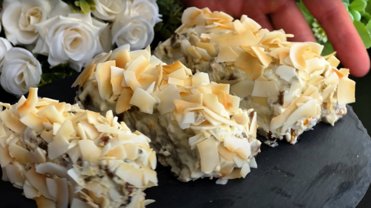 Овсяное пирожное без муки и сахара: яблоко, банан и орехи в идеальной гармонии