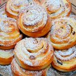 Лучшее к чаю! Домашние булочки-улитки с кремом и шоколадом 12 Лучшее к чаю! Домашние булочки-улитки с кремом и шоколадом