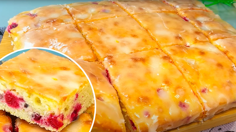 Сливовый пирог со сметанной заливкой