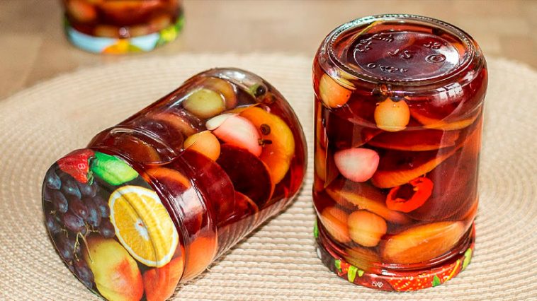 «Громкий» рецепт, о котором судачит вся деревня! Фрукты в прозрачном желе на зиму