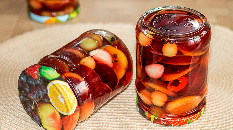 «Громкий» рецепт, о котором судачит вся деревня! Фрукты в прозрачном желе на зиму