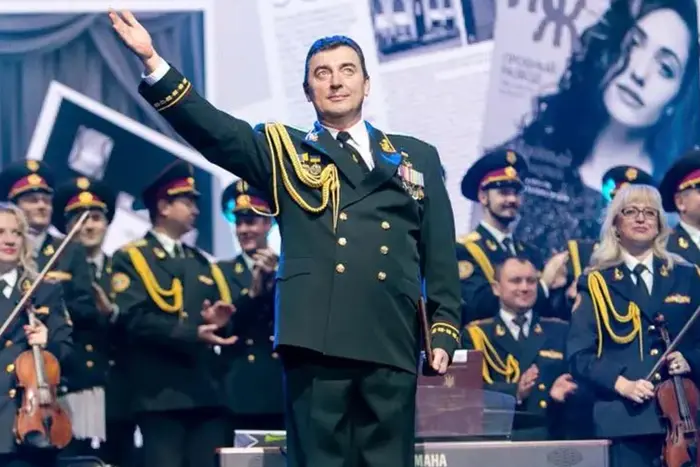 Не стало Маэстро: трагически ушел из жизни многолетний руководитель ансамбля ВСУ Дмитрий Антонюк 7 72 main v1761734344 1