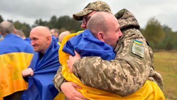 Обмен пленными 02.10: Украина вернула 185 защитников и 20 гражданских