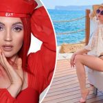 40-летняя Оля Цыбульская снялась без белья с курицей: самая откровенная фотосессия осени 15 40-летняя Оля Цыбульская снялась без белья с курицей: самая откровенная фотосессия осени