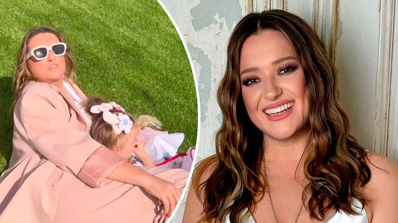 Наталья Могилевская с дочерью устроили пикник с курьезом: «Забыли плед, но орешки спасли!»