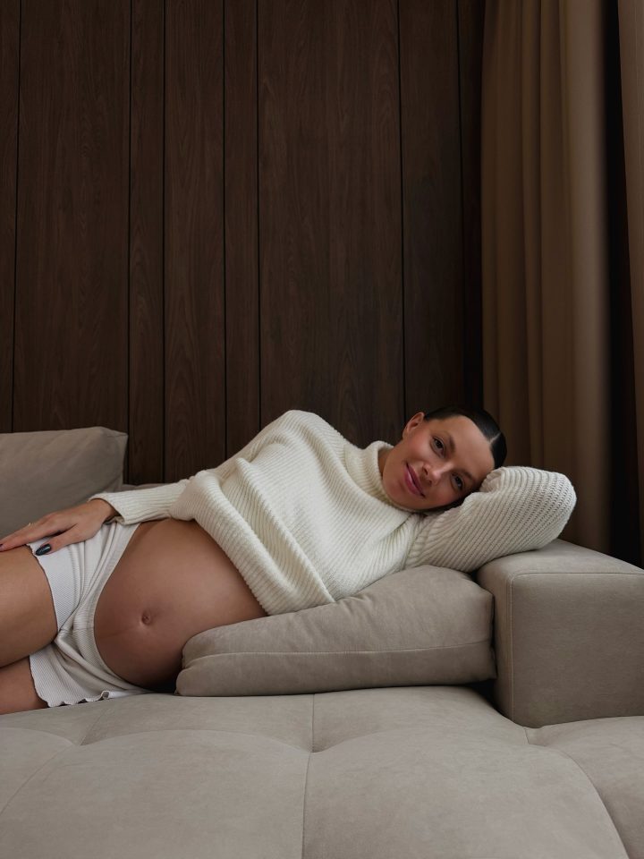 «Животик растет, а любовь крепнет»: беременная Марина Бех-Романчук показала новые фото и рассказала об изменениях в теле 6 marynabekh 1763062039879 e1763062545146