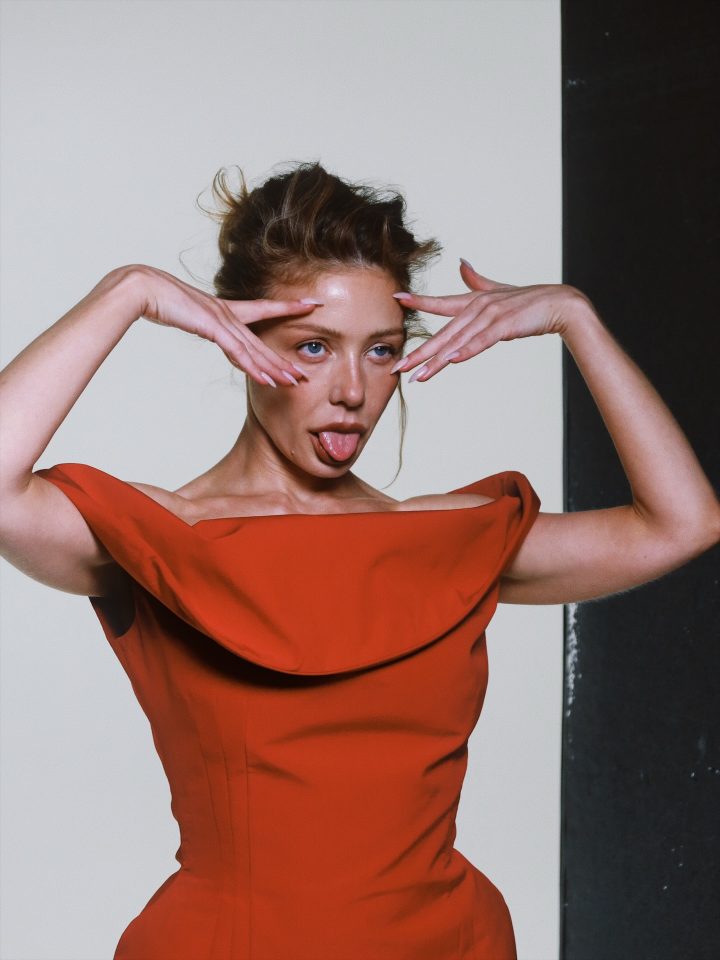 tina karol 1764101480317 e1764101914270