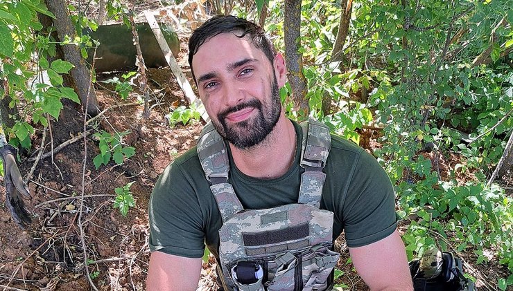 «Маникюр лучше, чем у нас»: звезда 90-х резко прошлась по Козловскому 6 von27z dc64e7aec678fd2078da13e1416fb386