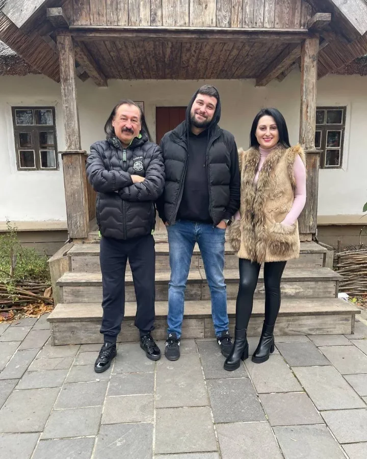 483007810182997551772147752032070640723419900n e1766335988720