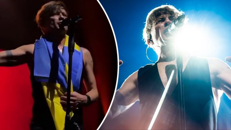 bvdbvjdjvgrnibhsbhcsdcsjbcj 69