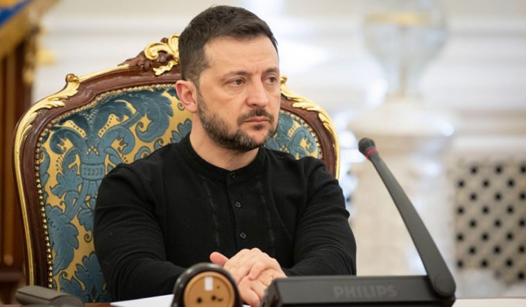 Сколько украинцев сегодня доверяют Зеленскому: результаты социологического опроса впечатляют